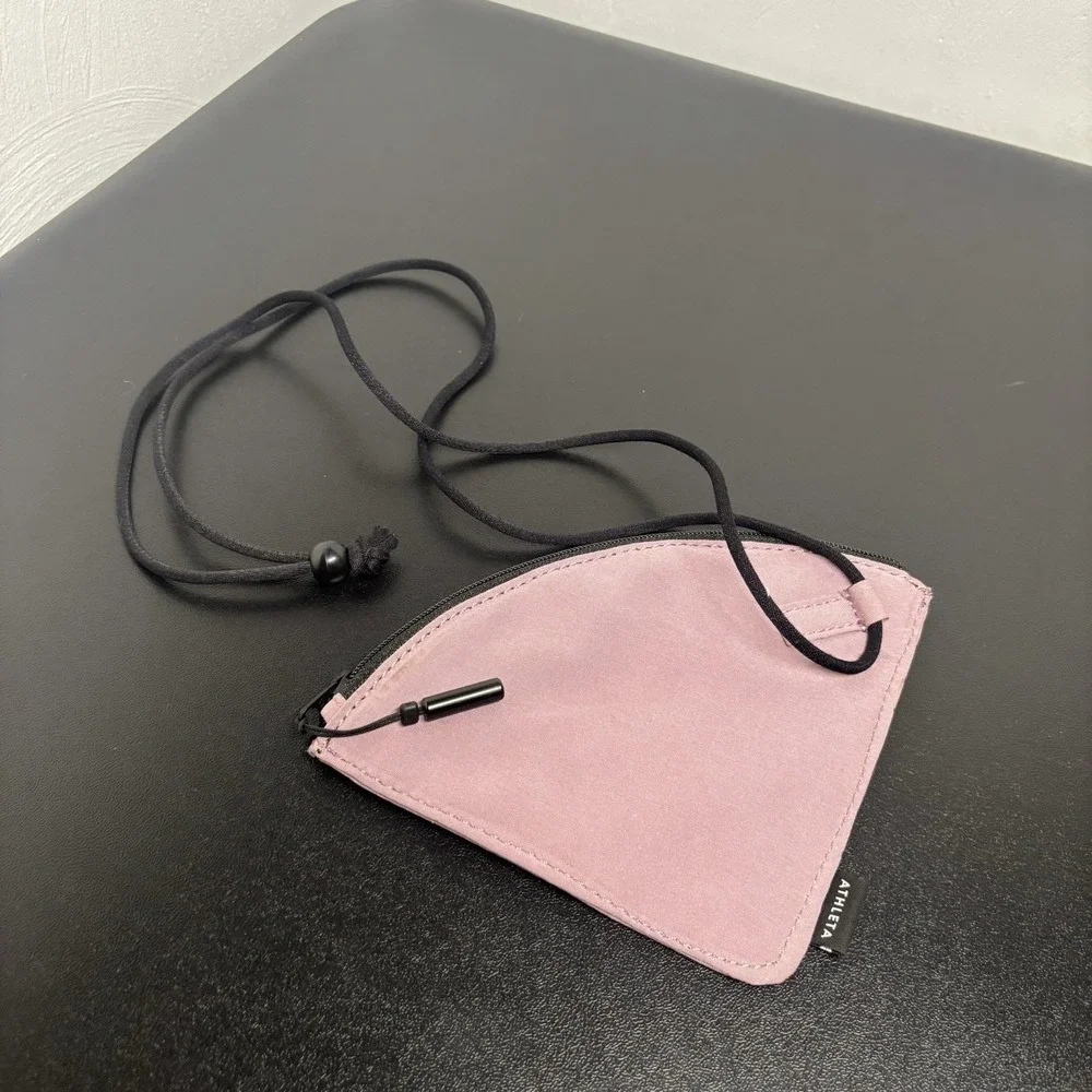 ATHLETA Face Mask Bag‎ Carrying Case with Adjustable Neck Strap - Mauve